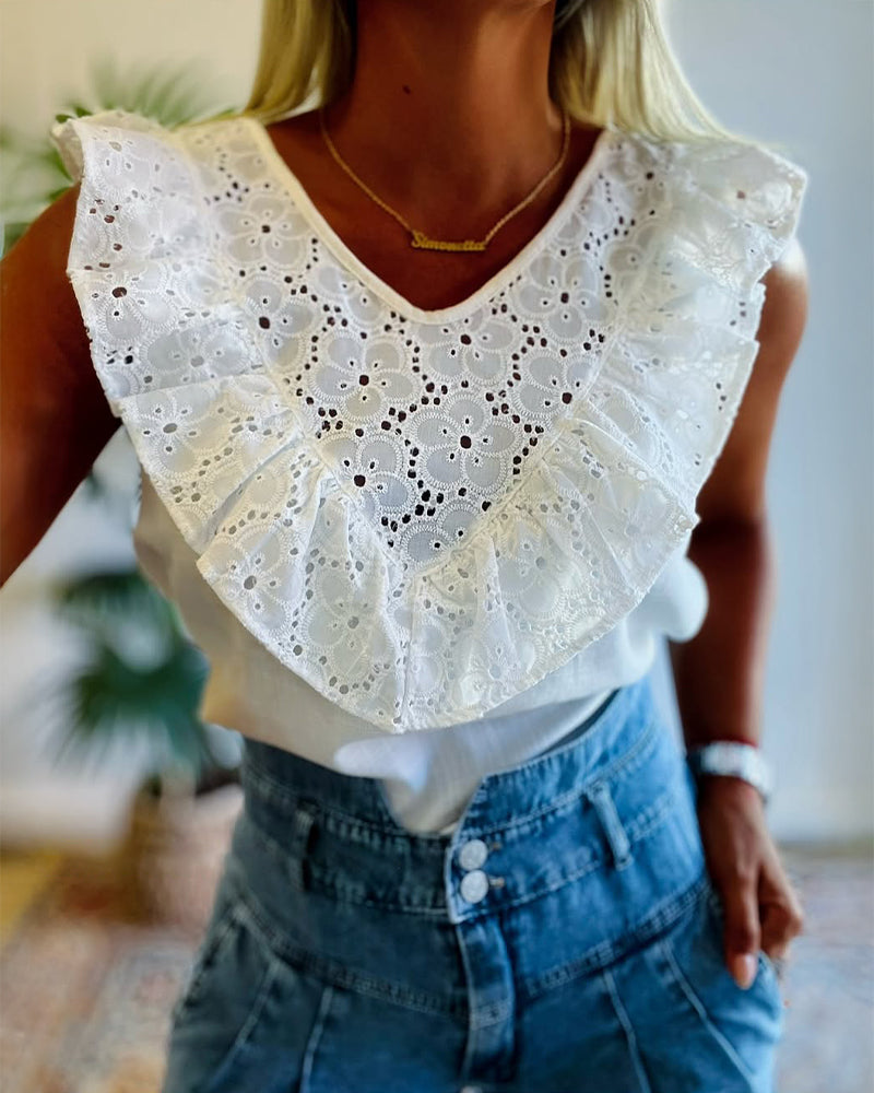 V-Neck Ruffles & Hollow-out Lace Floral Pattern Spliced Tee Casual Sleeveless Top