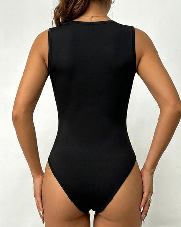 Women's Sleeveless Rhinestone Ribbed Bodysuit Sparkling Round Neck Slim Fit Stretchy Bodysuit