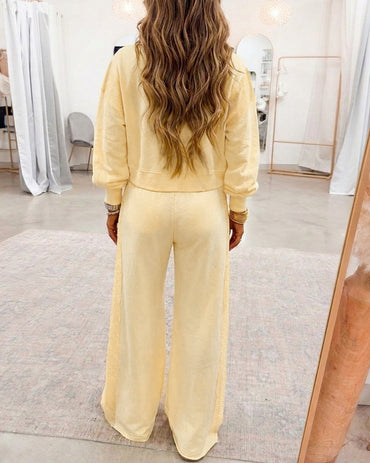 Women's 2 Piece Eyelet Embroidery Spliced Sweatsuit Set Loose Drop Shoulder Sweatshirt and High Waist Wide Leg Pants Casual Loungewear