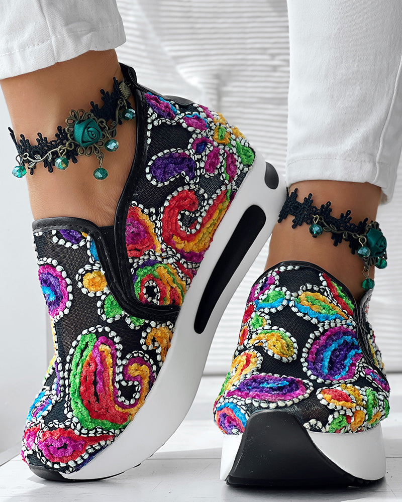 Floral Pattern Embroidery Mesh Sneakers