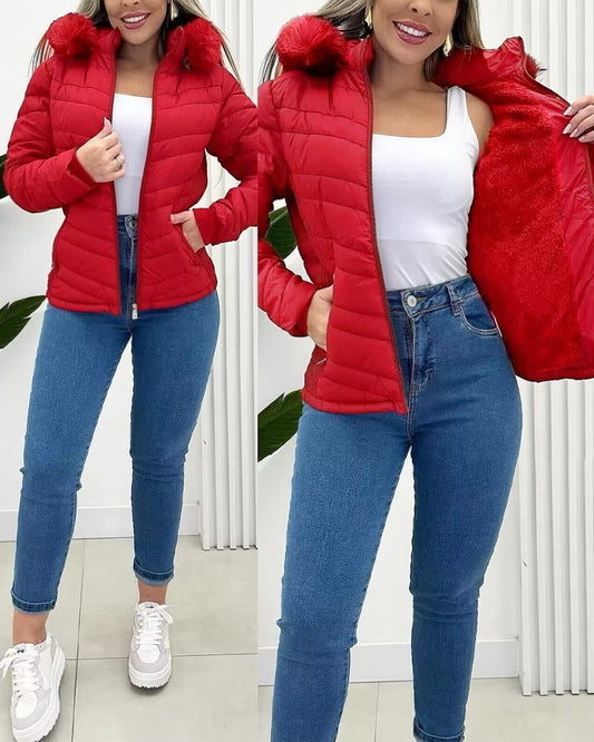 Steppjacke mit Reißverschlusstaschen-Design, gerafftem Flauschbesatz und Fleece-Futter