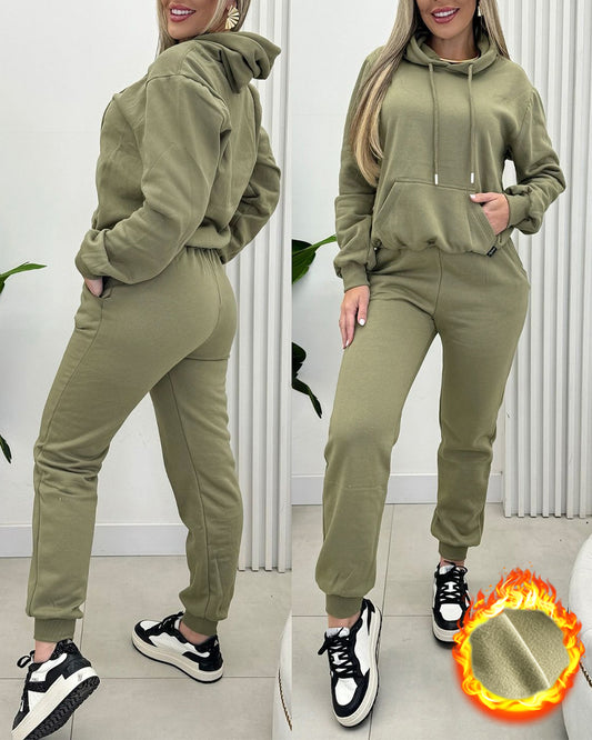2 Pieces Outfit Kangaroo Pocket Thermal Lined Drawstring Hoodie Sweatshirt and Casual Elastic Waist Cinched Ribbed Cuffs Sporty Sweatpants Set