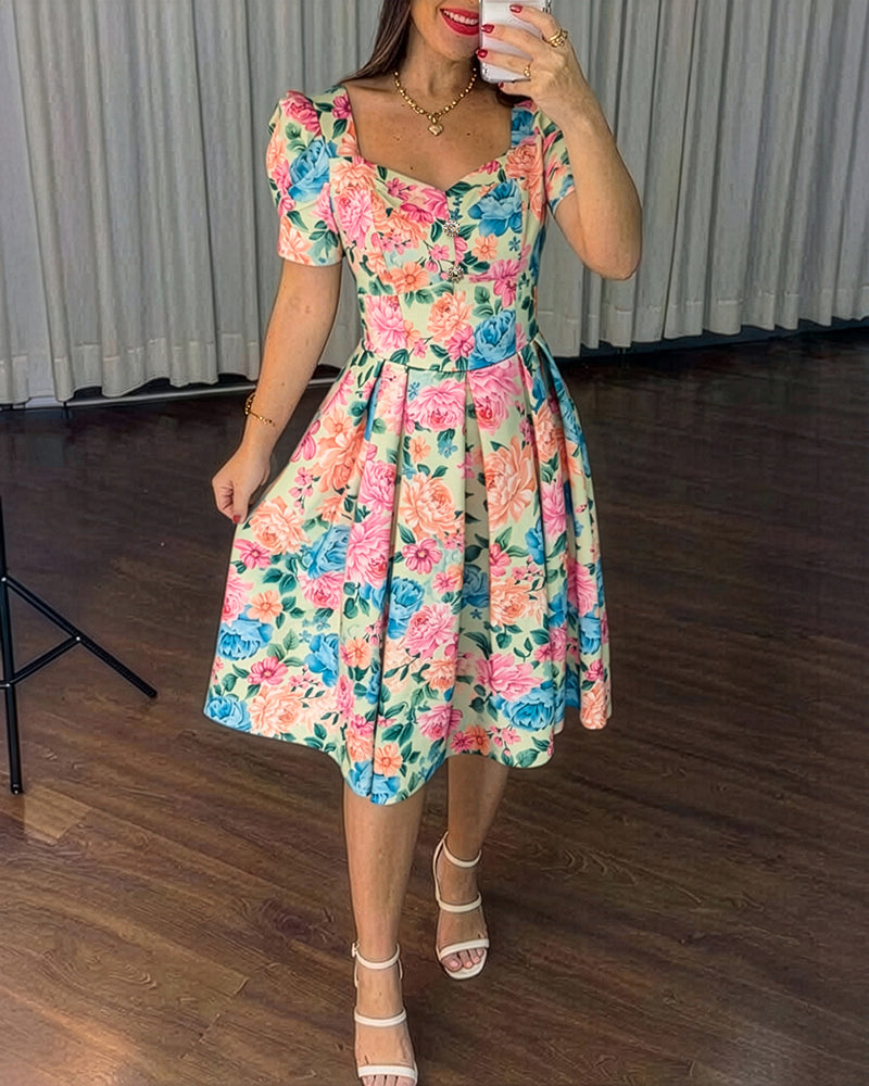Women's Floral Sweetheart Neck Midi Dress Rhinestone Button Puff Sleeve Shirred A-Line Dress Pleated Vacation Dress