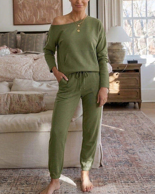 Women's 2 Piece Sweatsuit Set Crewneck Drop Shoulder Sweatshirt and High Waisted Drawstring Joggers Casual Lounge Set