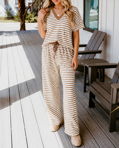 Women's 2 Piece Striped Lounge Set V Neck Short Sleeve Top and Wide Leg Pants Set