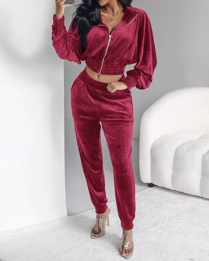 2 Piece Velvet Lounge Outfits Zip Up Crop Sweatshirt and Cuffed Sweatpants with Pockets