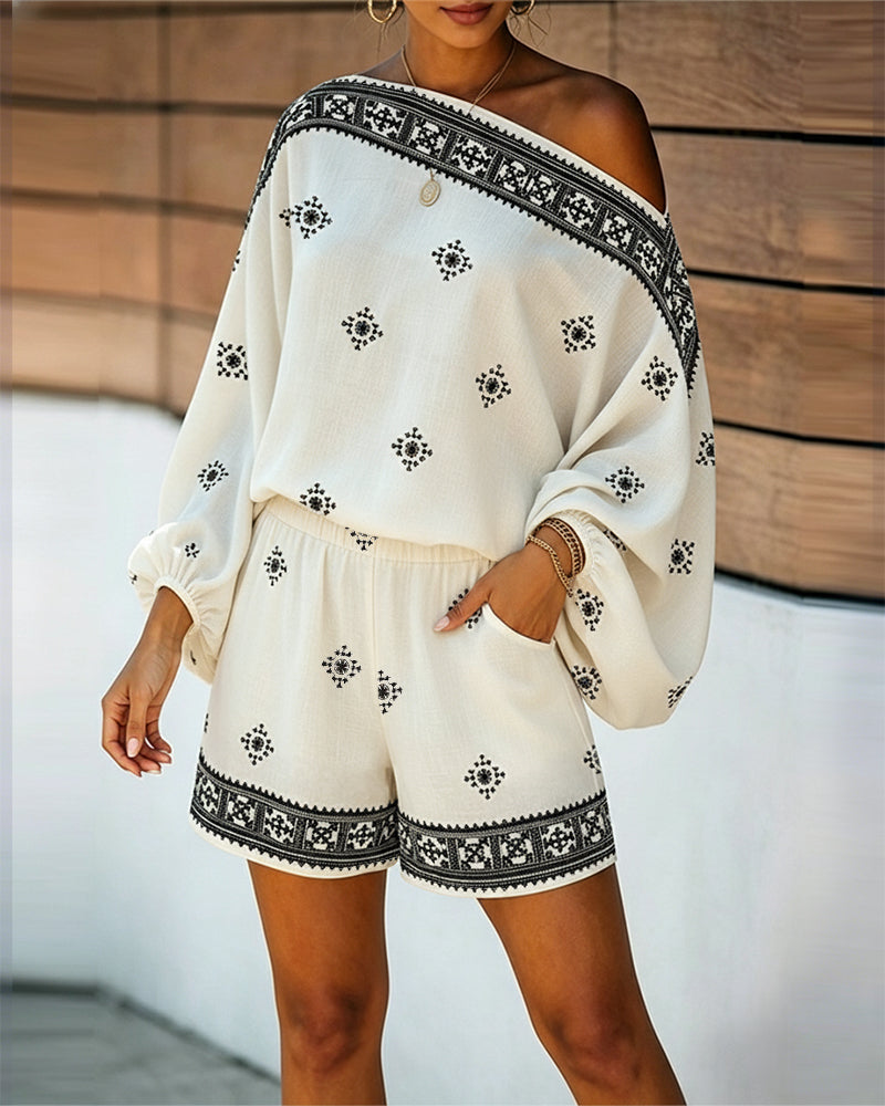 Women's Boho Vintage Print 2-Piece Set Off-Shoulder Lantern Sleeve Top and High-Waisted Shorts Casual Beach Vacation Outfit