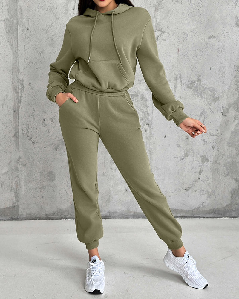 2 Pieces Outfit Kangaroo Pocket Thermal Lined Drawstring Hoodie Sweatshirt and Casual Elastic Waist Cinched Ribbed Cuffs Sporty Sweatpants Set