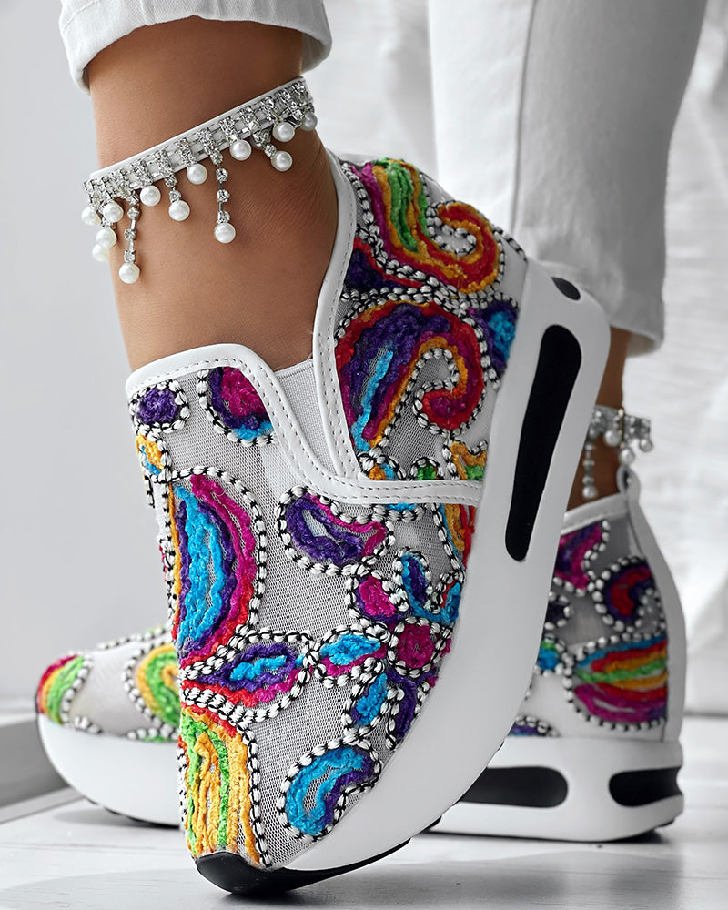 Floral Pattern Embroidery Mesh Sneakers