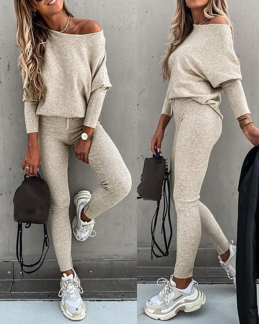 2 Pieces Outfit Skew Neck Long Sleeve Loose Pullover Top and Drawstring High Waist Slim Fit Pants Set