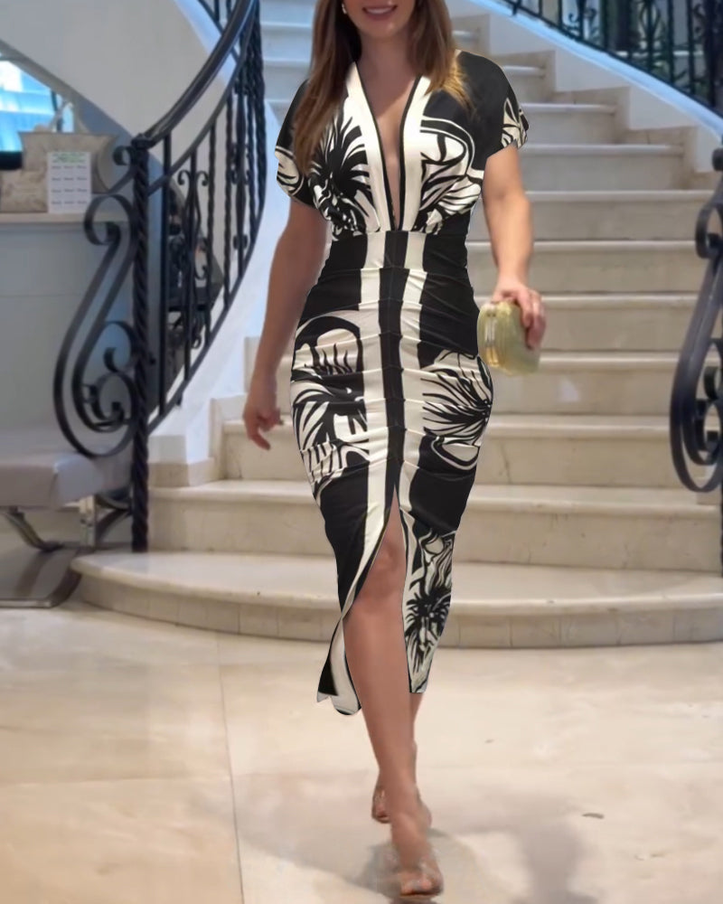 Floral Print Deep V Neck Short Sleeve Ruched Maxi Dress Casual Slit Front Vacation Dress