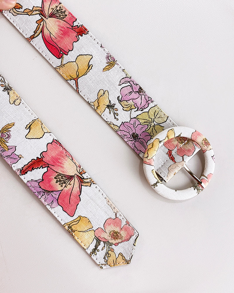 2 Pieces Outfit Floral Placement Print Stand Collar Button Button Front Lantern Sleeve Top and Casual Elastic Back Waist Shorts Set with Belt