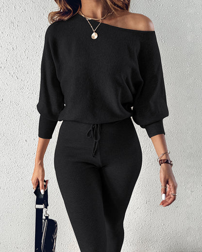 2 Pieces Outfit Skew Neck Long Sleeve Loose Pullover Top and Drawstring High Waist Slim Fit Pants Set