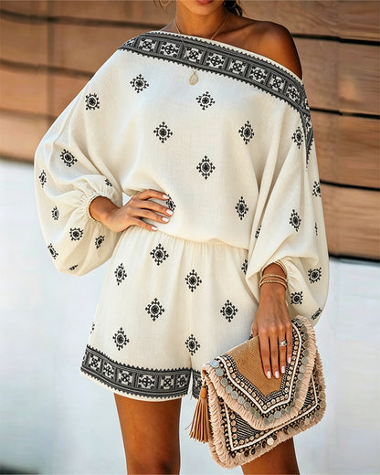 Women's Boho Vintage Print 2-Piece Set Off-Shoulder Lantern Sleeve Top and High-Waisted Shorts Casual Beach Vacation Outfit