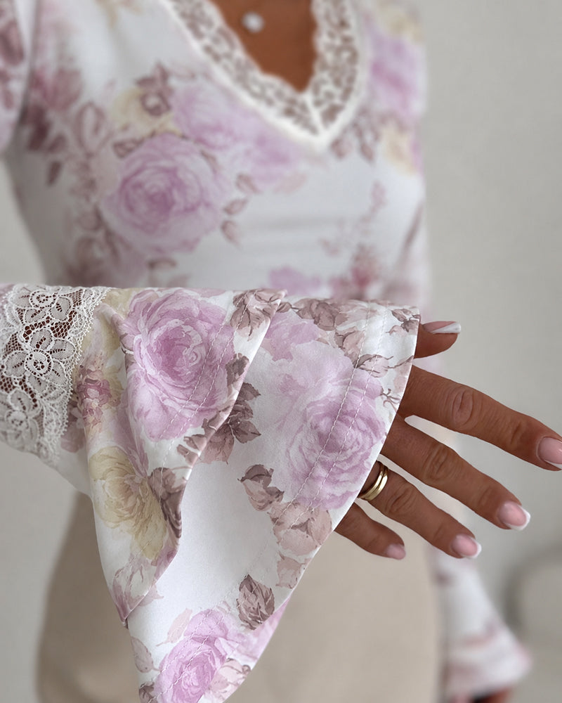 Women's French Floral Print Slim Fit Top Lace V Neck Double Layer Flared Cuffs Soft Stretch Knit Blouse