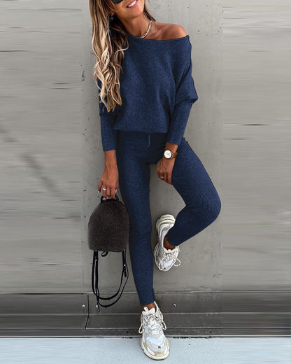 2 Pieces Outfit Skew Neck Long Sleeve Loose Pullover Top and Drawstring High Waist Slim Fit Pants Set