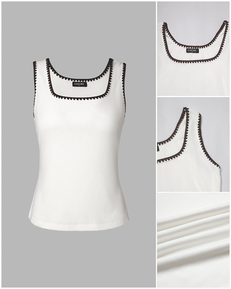 Camiseta ajustada de tirantes para mujer de canalé con escote en U y ribetes de ganchillo en contraste