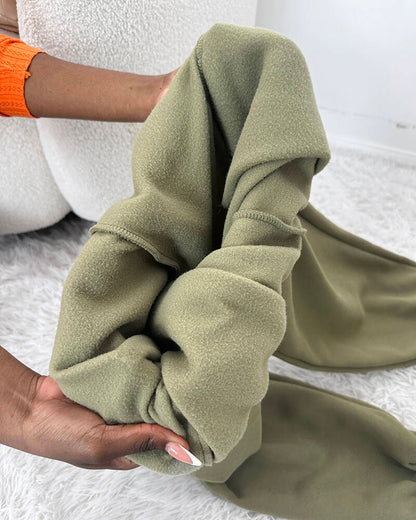 2 Pieces Outfit Kangaroo Pocket Thermal Lined Drawstring Hoodie Sweatshirt and Casual Elastic Waist Cinched Ribbed Cuffs Sporty Sweatpants Set