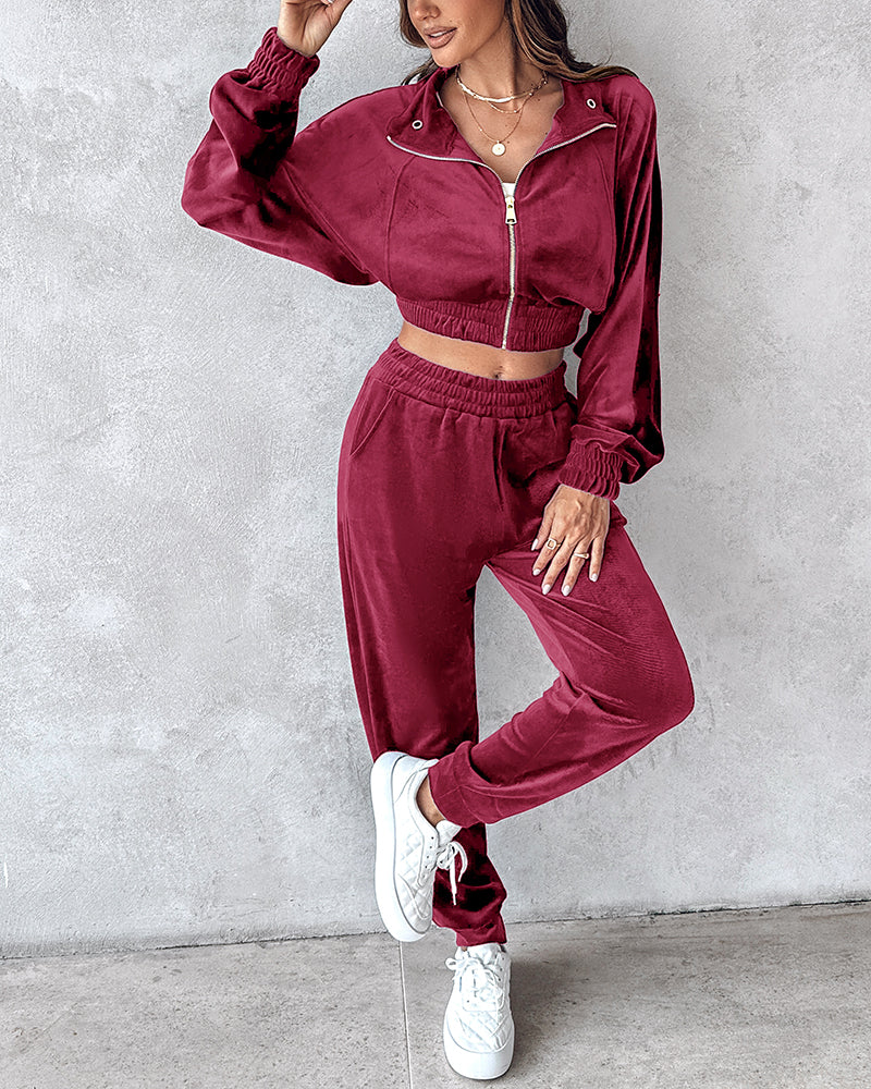 2 Piece Velvet Lounge Outfits Zip Up Crop Sweatshirt and Cuffed Sweatpants with Pockets