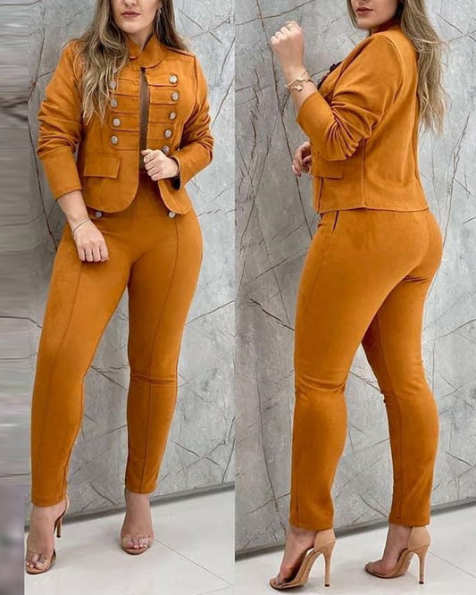 Damen-Set aus Wildlederimitat mit kurzer Jacke mit Stehkragen und Zweireiher-Optik sowie schmaler Hose