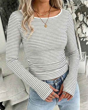 Camiseta de punto de manga larga con cuello barco a rayas para mujer, camiseta ajustada fruncida con orificios para el pulgar