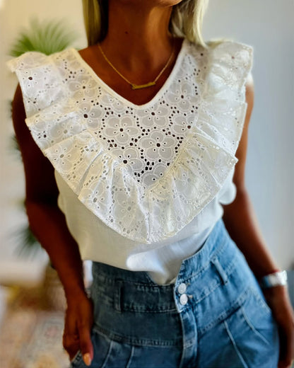 V-Neck Ruffles & Hollow-out Lace Floral Pattern Spliced Tee Casual Sleeveless Top
