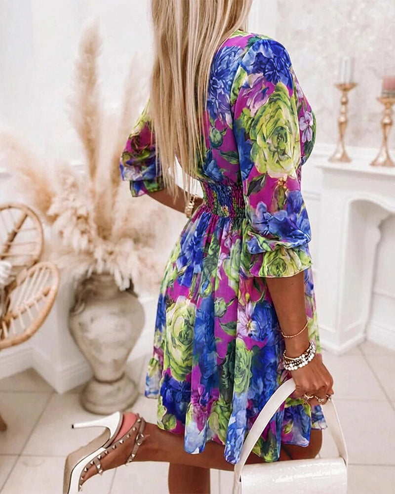 Floral Print Overlap V Neck Long Sleeve Shirred Waist Ruffle Hem Dress Casual Cinched Waist Flared Cuffs Chiffon Vacation Dress with Lining