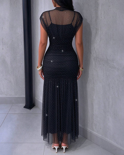 Vestido largo de noche de corte sirena para mujer de malla transparente con pedrería, fruncido, cuello alto y manga japonesa