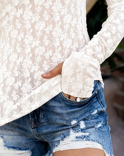 Top de manga larga transparente con encaje floral para mujer con orificios para el pulgar