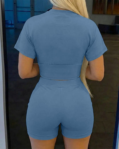 2 Pieces Outfit O-neck Short Sleeve Cinched Waist Crop Top and High Waist Elastic Waist Shorts Set Slim Fit Set