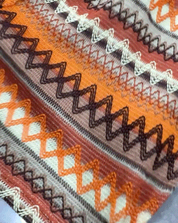 Chevron Pattern V-Neck Chain Decor Pocket Design Mini Dress