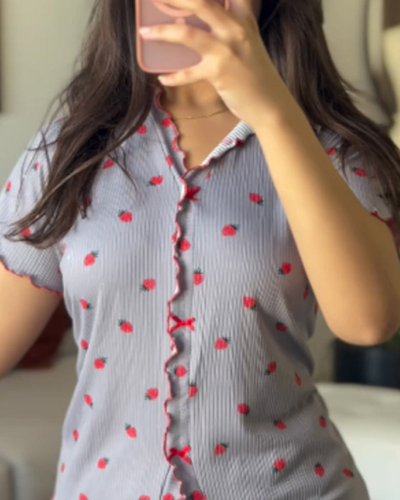 2 Pieces Outfit Strawberry Print Stand Collar Short Sleeve T-shirt and Pants Pajamas Set