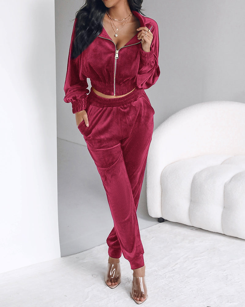 2 Piece Velvet Lounge Outfits Zip Up Crop Sweatshirt and Cuffed Sweatpants with Pockets