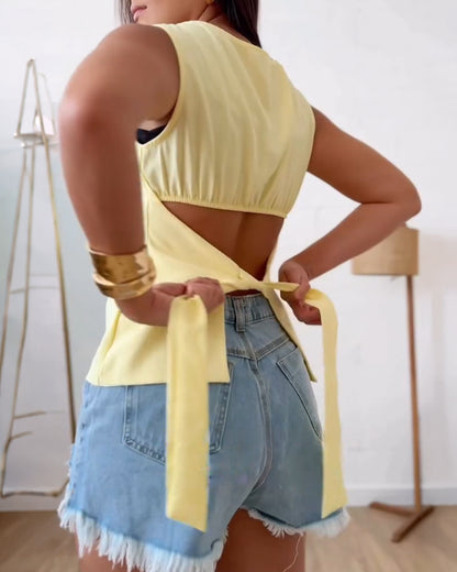 Women's Sleeveless Backless Shirt Round Neck Casual Blouse Sexy Open Back Top with Tied Bow Detail Elegant Summer Tank