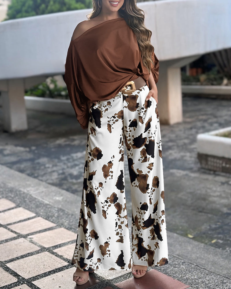 2 Pieces Outfit Skew Neck Batwing Sleeve Loose Fit Top and Cow Print Elastic Back Waist Zipper Side Wide Leg Pants Set without Belt