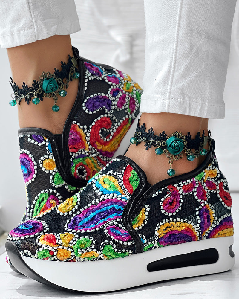 Floral Pattern Embroidery Mesh Sneakers