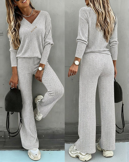 2 Pieces Outfit Button Decor V-Neck Long Sleeve Top and Elastic Waist Straight Leg Pants Set Casual Ribbed Set
