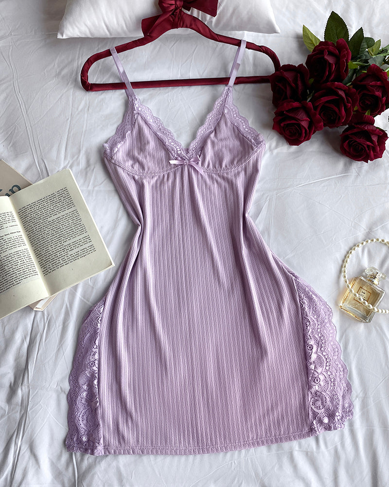 Ribbed V-Neck Spaghetti Strap Contrast Lace Bowknot Decor Mini Sleepdress Slit Nightgown