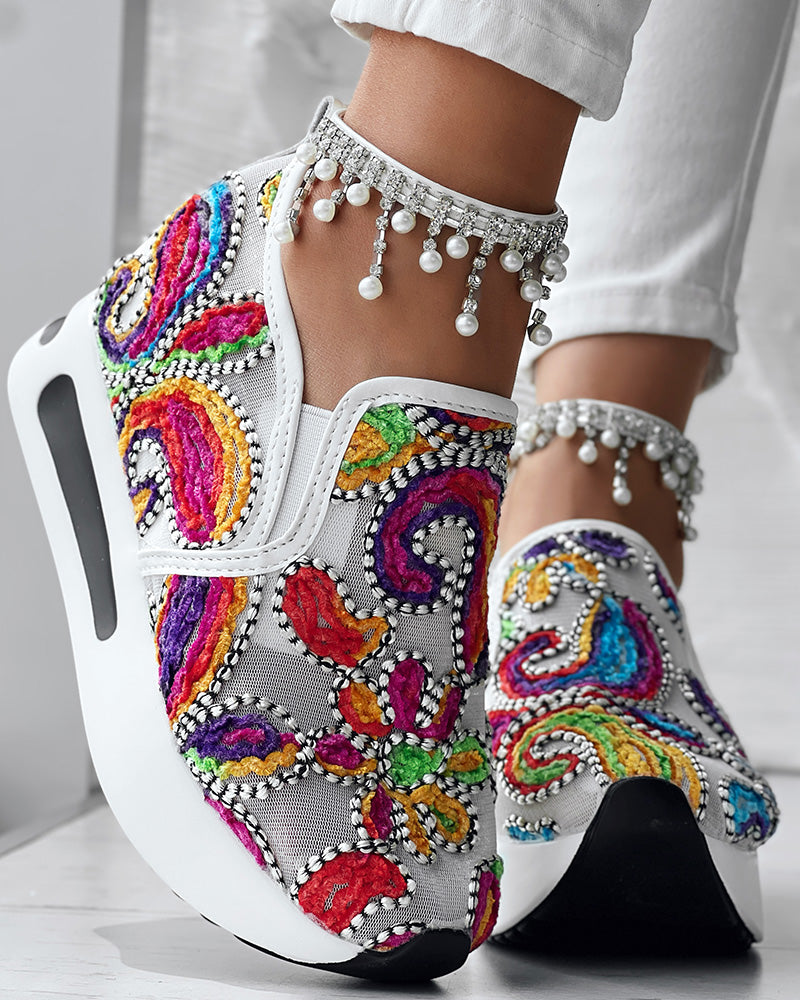 Floral Pattern Embroidery Mesh Sneakers
