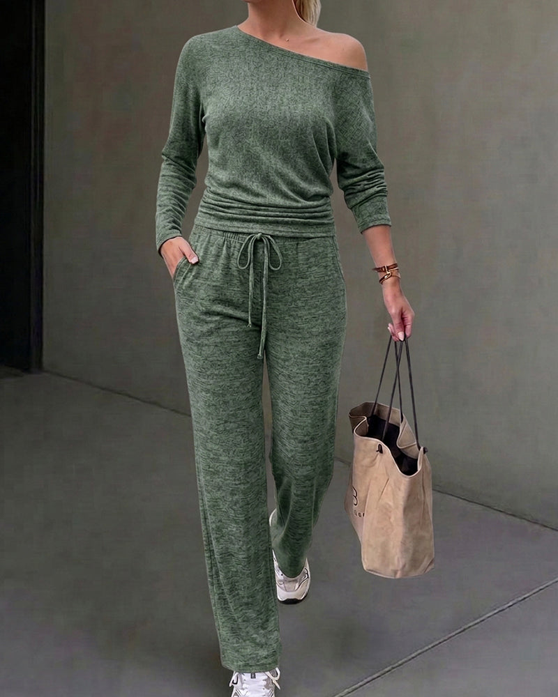 Ensemble 2 pièces femme : top froncé à encolure bateau modulable et manches longues et pantalon large à cordon de serrage