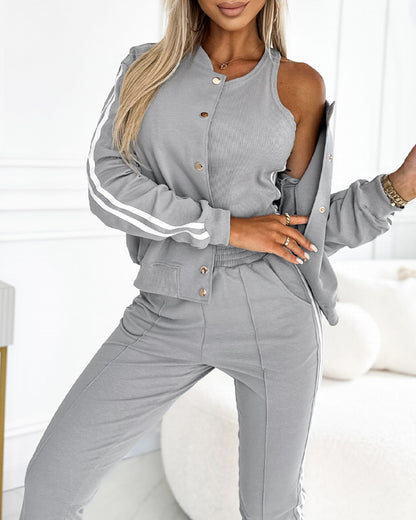 Conjunto de 3 piezas: abrigo con botones a presión delanteros, pantalones elásticos con cintura elástica, costuras delanteras y puños elásticos, y camiseta de tirantes; chándal casual con rayas laterales en contraste