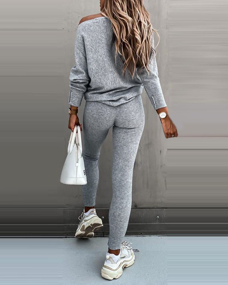2 Pieces Outfit Skew Neck Long Sleeve Loose Pullover Top and Drawstring High Waist Slim Fit Pants Set