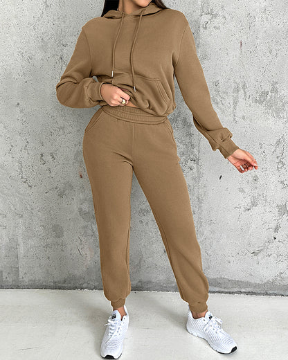 2 Pieces Outfit Kangaroo Pocket Thermal Lined Drawstring Hoodie Sweatshirt and Casual Elastic Waist Cinched Ribbed Cuffs Sporty Sweatpants Set