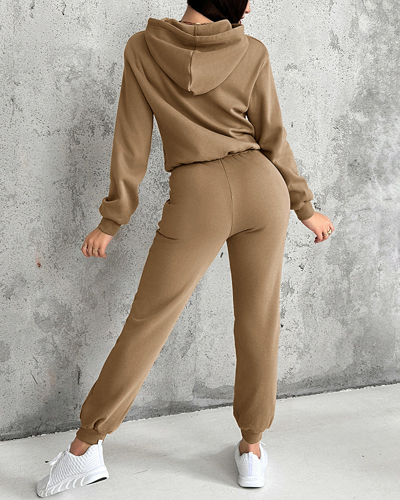 2 Pieces Outfit Kangaroo Pocket Thermal Lined Drawstring Hoodie Sweatshirt and Casual Elastic Waist Cinched Ribbed Cuffs Sporty Sweatpants Set
