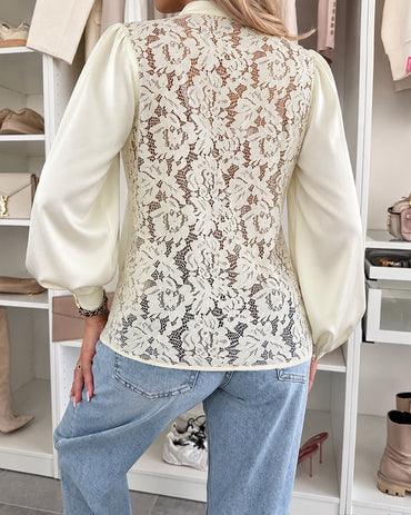 Damen-Bluse aus Satin mit Stehkragen und Puffärmeln, Oberteil mit floraler Spitze auf der Rückseite