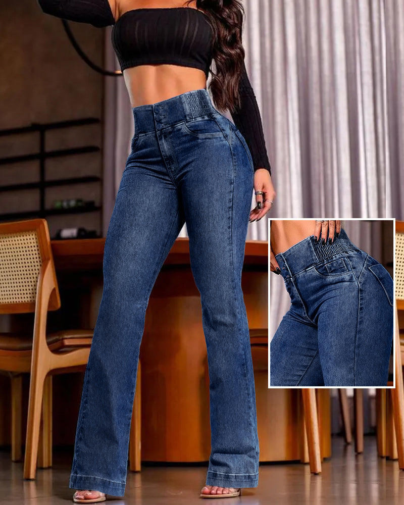 ChicMe CurveEase: vaqueros de talle alto con fruncido trasero, botones delanteros, corte ajustado y pierna acampanada