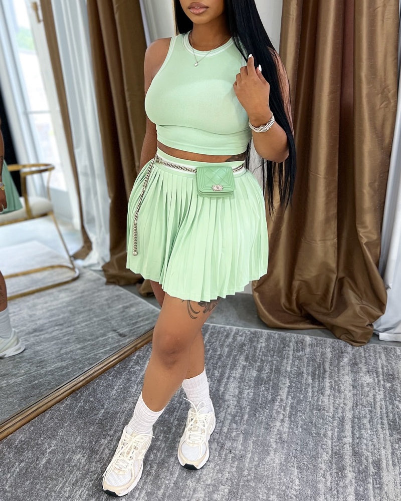 2 Pieces Outfit Round Neck Sleeveless Crop Tank Top and Elastic Waist Pleated Mini Skirt Set Casual Contrast Paneled Set