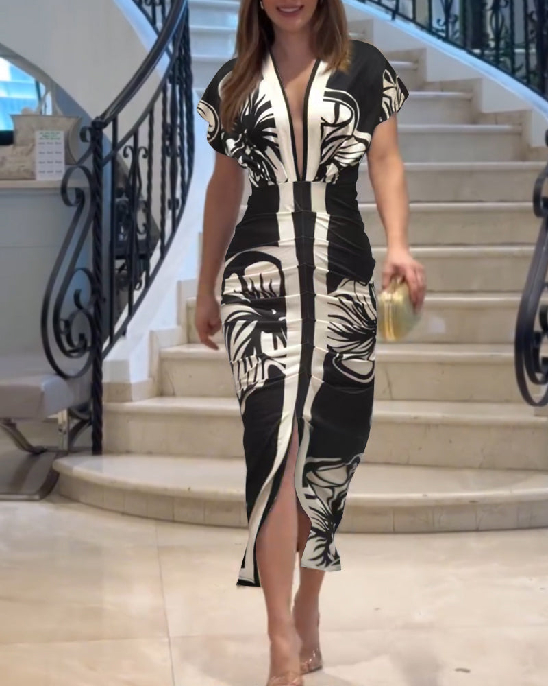 Floral Print Deep V Neck Short Sleeve Ruched Maxi Dress Casual Slit Front Vacation Dress