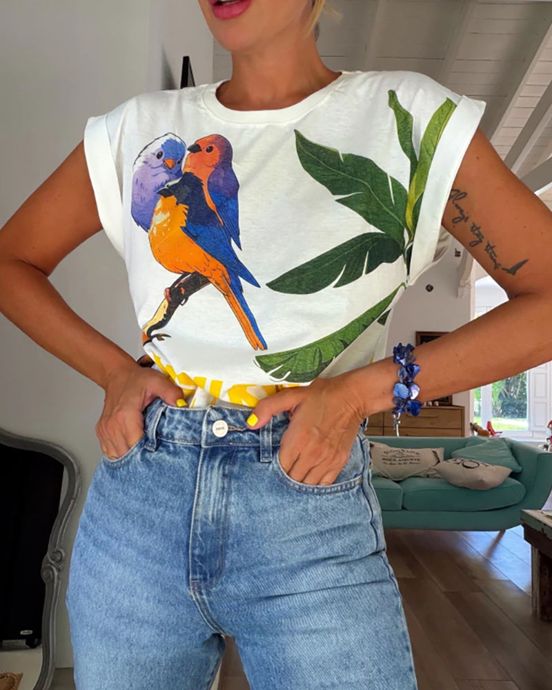 Tropical Animal & Plants Letter Print O-neck Short Sleeve Tee Casual Rolled Cuffs Top