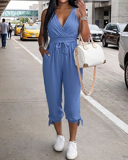 Women's Sleeveless Jumpsuit Surplice V Neck Shirred Waist Cropped Overalls Casual Tied Detail Jumpsuit with Belt